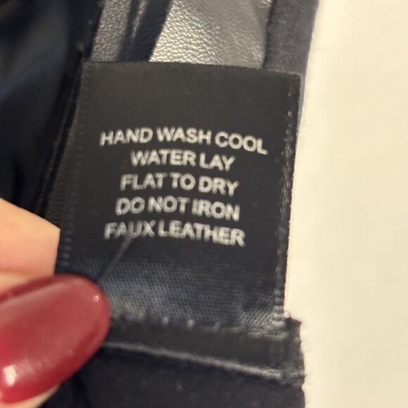 Boundary & Co. Black Fringe Top With Faux Leather Panels Size L - Picture 7 of 9